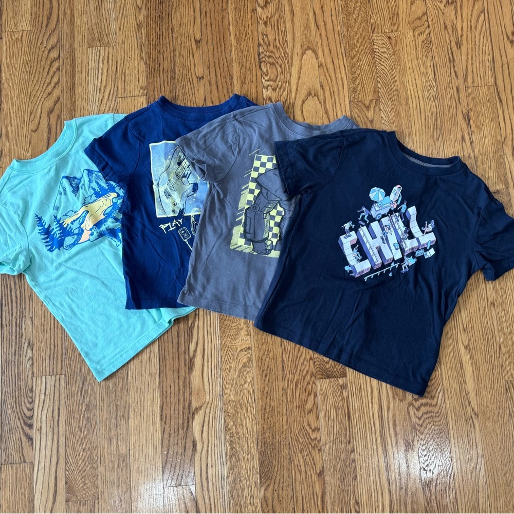 Kids Graphic Tee 4/5T - Assorted Blue & Gray Colors - Good Condition (see ph)